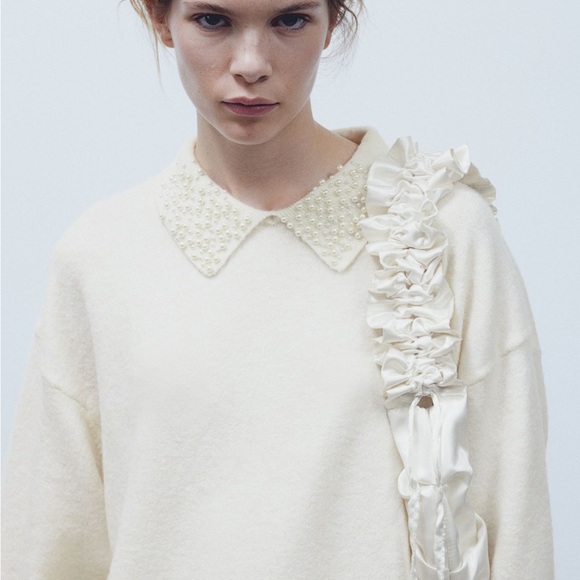 Beaded Collar Sweater - Picture 4 of 4